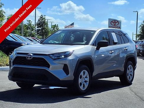 Used 2025 Toyota RAV4 LE FWD image 3