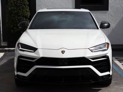 Used 2022 Lamborghini Urus