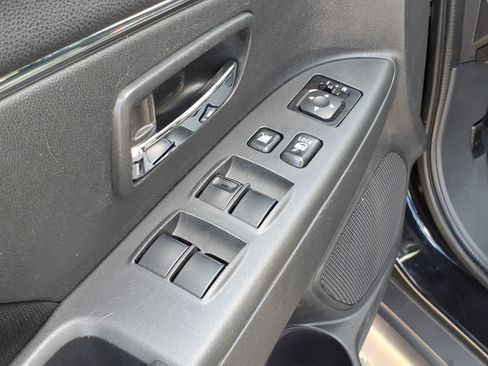 Used 2025 Mitsubishi Outlander Sport SE AWD/4WD image 12