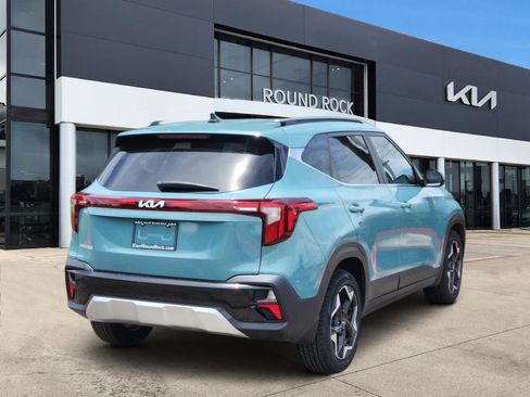 Certified 2024 Kia Seltos EX FWD image 6