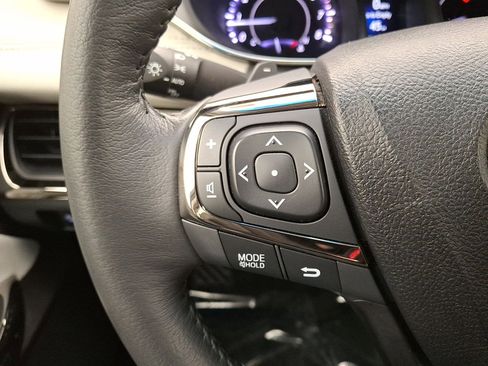 Certified 2017 Toyota Avalon XLE Premium image 17