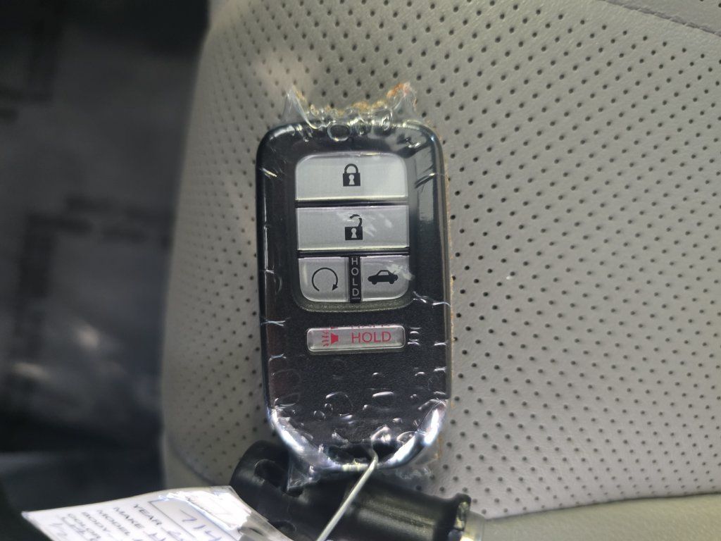 Used 2020 Honda Accord Touring image 36