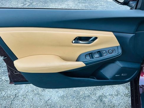 New 2025 Nissan Sentra SV w/ SV Premium Package image 16