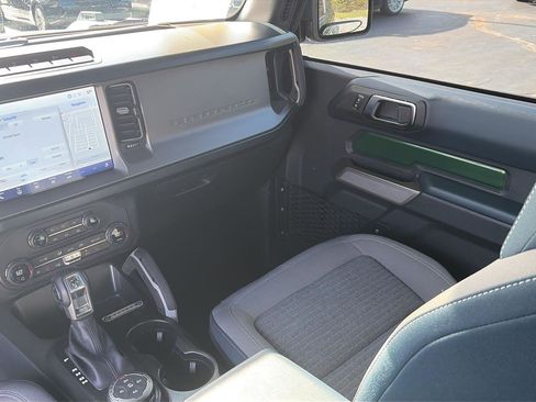 Used 2023 Ford Bronco Outer Banks w/ Sasquatch Package image 14