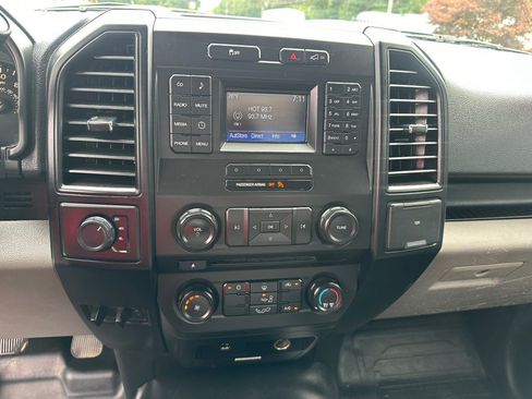 Used 2016 Ford F150 XL w/ Equipment Group 101A Mid AWD/4WD image 17