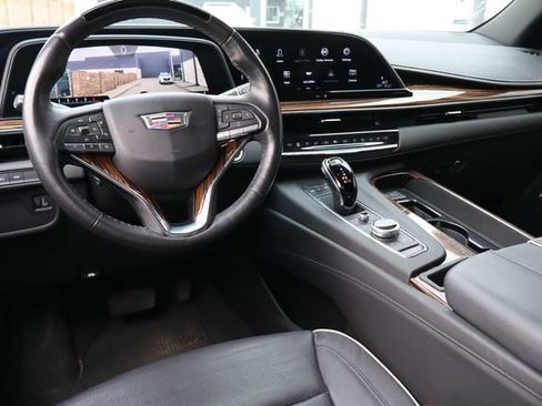 Used 2023 Cadillac Escalade ESV Premium Luxury w/ LPO, Floor Liner Package AWD/4WD image 5