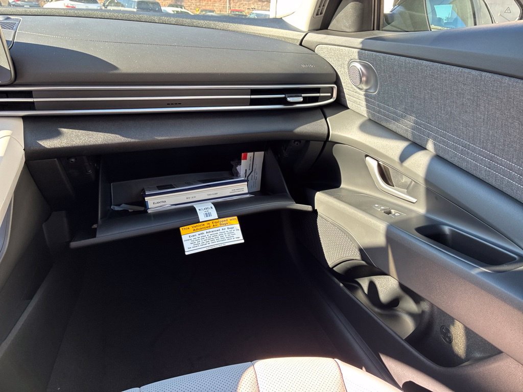New 2026 Hyundai Elantra SEL Sport FWD image 37