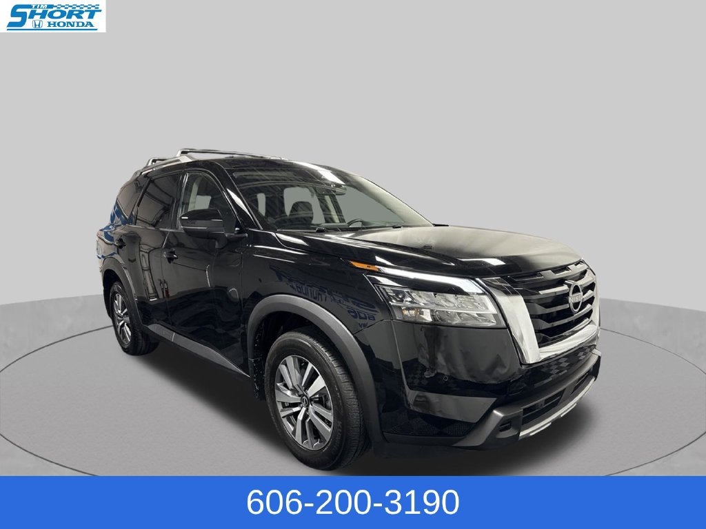 Used 2024 Nissan Pathfinder SL AWD/4WD image 3