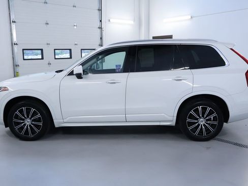 Used 2020 Volvo XC90 T6 Momentum image 4