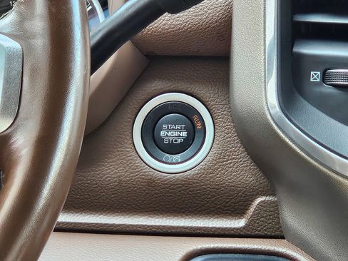 Used 2023 RAM 3500 Laramie AWD/4WD image 15