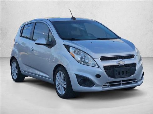 Used 2015 Chevrolet Spark LT image 3