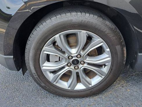 Certified 2024 Ford Edge Titanium AWD/4WD image 15