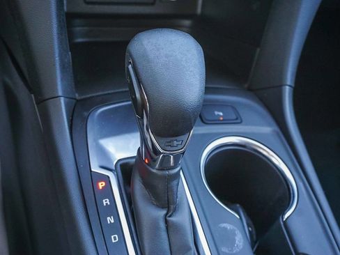 Used 2024 Chevrolet Equinox LT FWD image 22