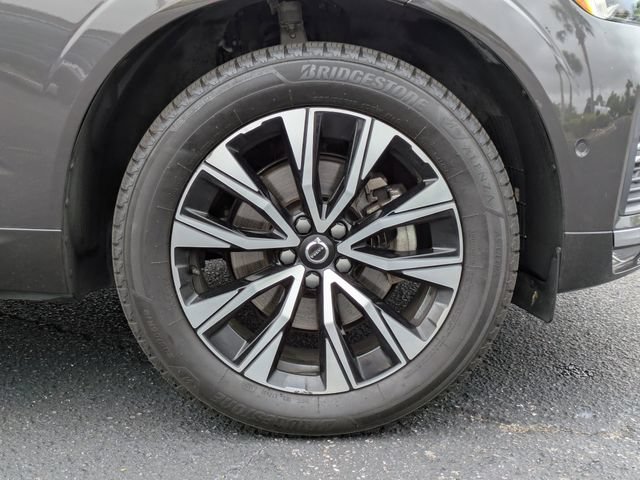 Used 2023 Volvo XC60 B5 Plus FWD image 11