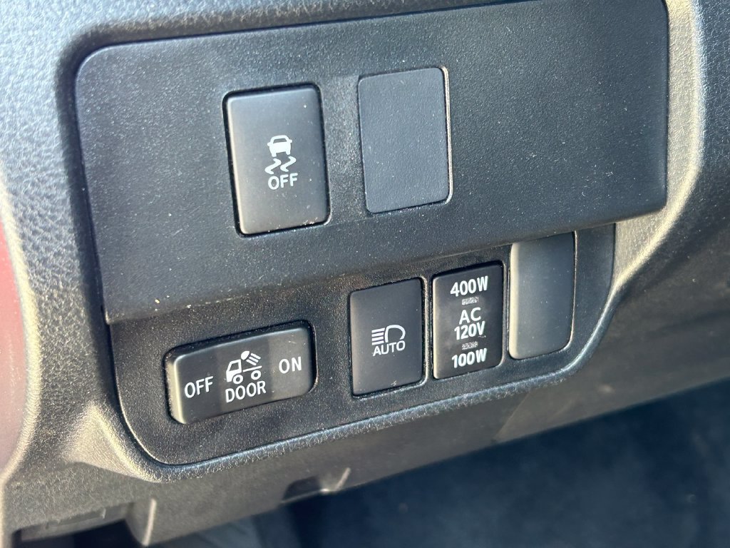 Certified 2023 Toyota Tacoma TRD Off-Road w/ Technology Package AWD/4WD image 25
