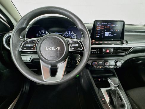 Used 2023 Kia Forte LXS FWD image 10