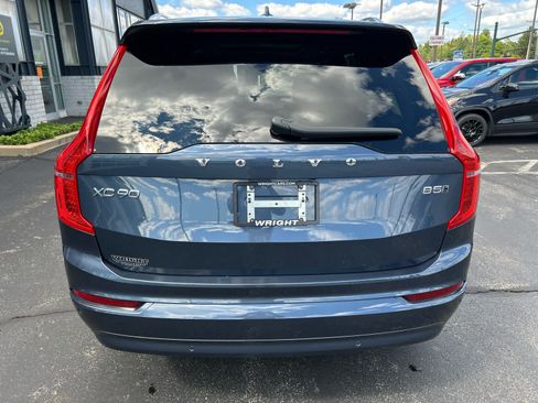 Used 2023 Volvo XC90 B5 Core w/ Protection Package AWD/4WD image 8