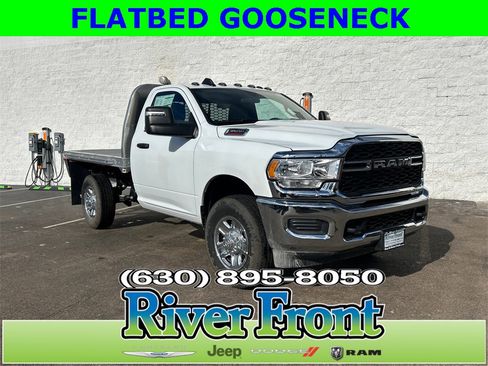 New 2024 RAM 3500 Tradesman w/ Chrome Appearance Group image 1