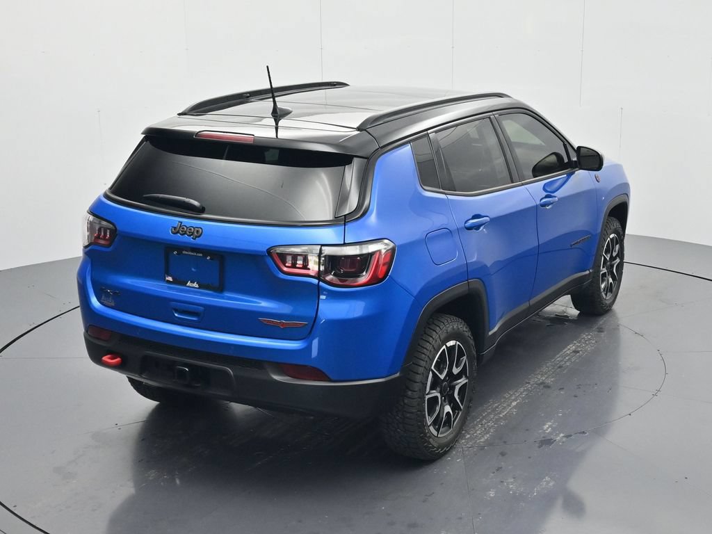 New 2026 Jeep Compass Trailhawk w/ Sun, Sound & Navigation Group AWD/4WD image 34