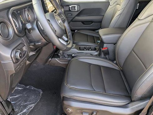 New 2025 Jeep Wrangler Unlimited Rubicon 392 image 4