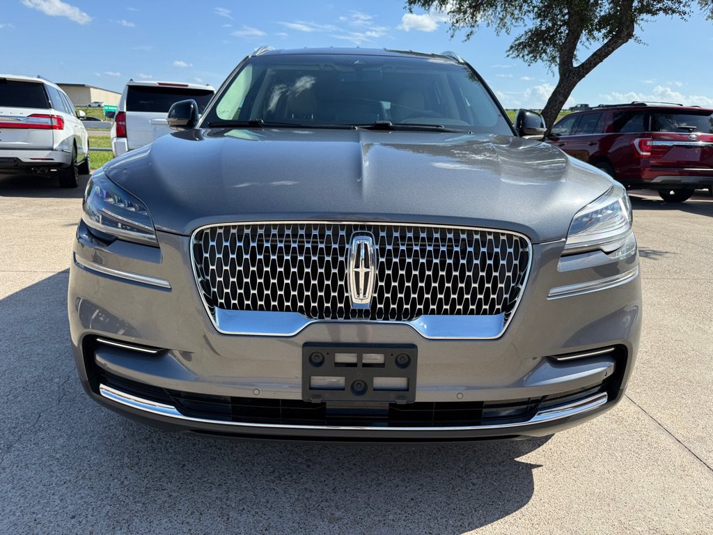 Used 2022 Lincoln Aviator 2WD image 2