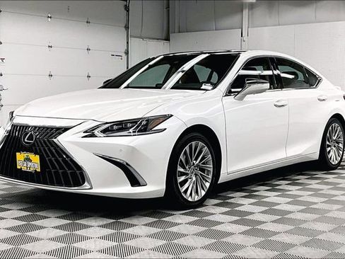 Used 2023 Lexus ES 350 Ultra Luxury w/ Accessory Package (Z2) FWD image 11