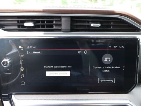 Used 2023 GMC Sierra 1500 Denali w/ Denali Reserve Package AWD/4WD image 36