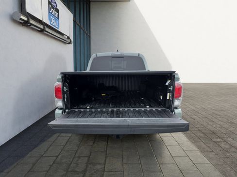 Used 2023 Toyota Tacoma TRD Sport image 25