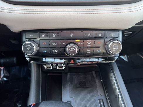 Used 2022 Dodge Durango R/T image 21
