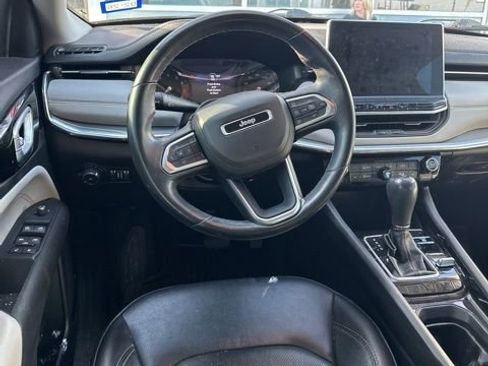 Used 2022 Jeep Compass Limited image 8