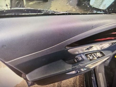 Used 2024 Lincoln Nautilus Reserve w/ Equipment Group 203A image 10