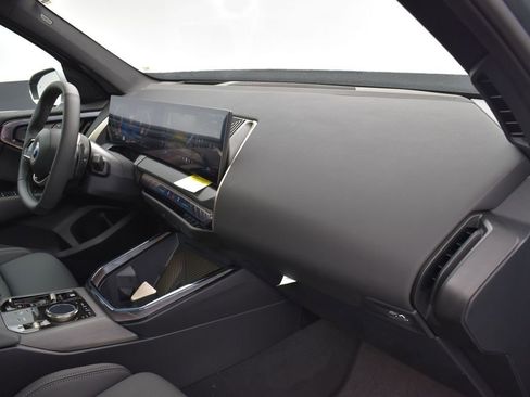 Certified 2025 BMW X3 xDrive30i w/ Premium Package image 24