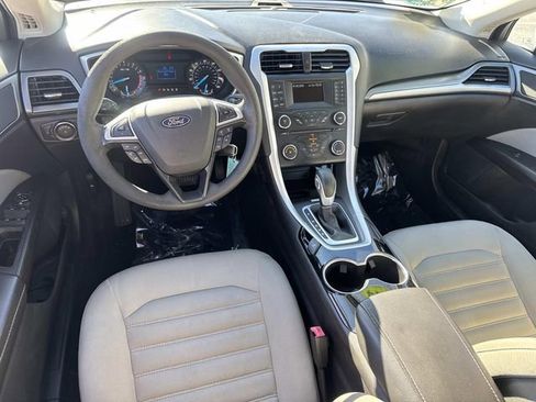 Used 2014 Ford Fusion S image 19