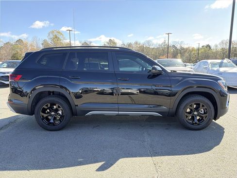 New 2026 Volkswagen Atlas Peak Edition AWD/4WD image 6