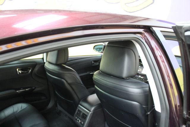 Used 2017 Toyota Avalon Limited FWD image 10