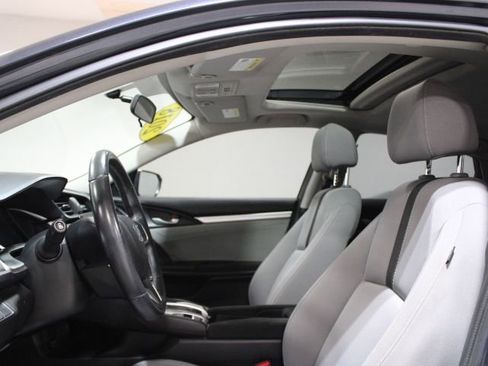 Used 2018 Honda Civic EX-T image 3