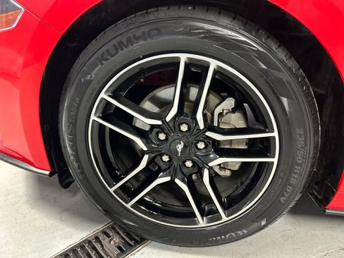 Used 2021 Ford Mustang Premium image 9