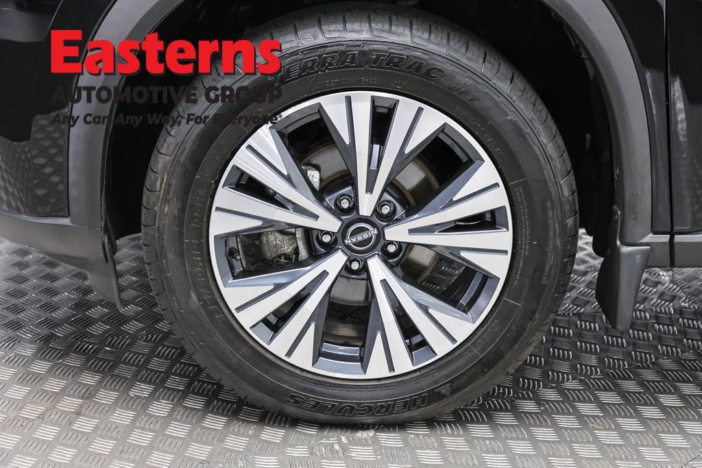 Used 2023 Nissan Rogue SV AWD/4WD image 34