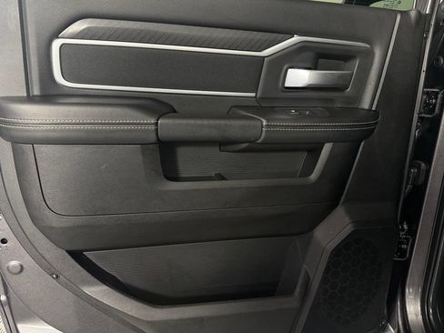 Certified 2025 RAM 2500 Big Horn AWD/4WD image 29