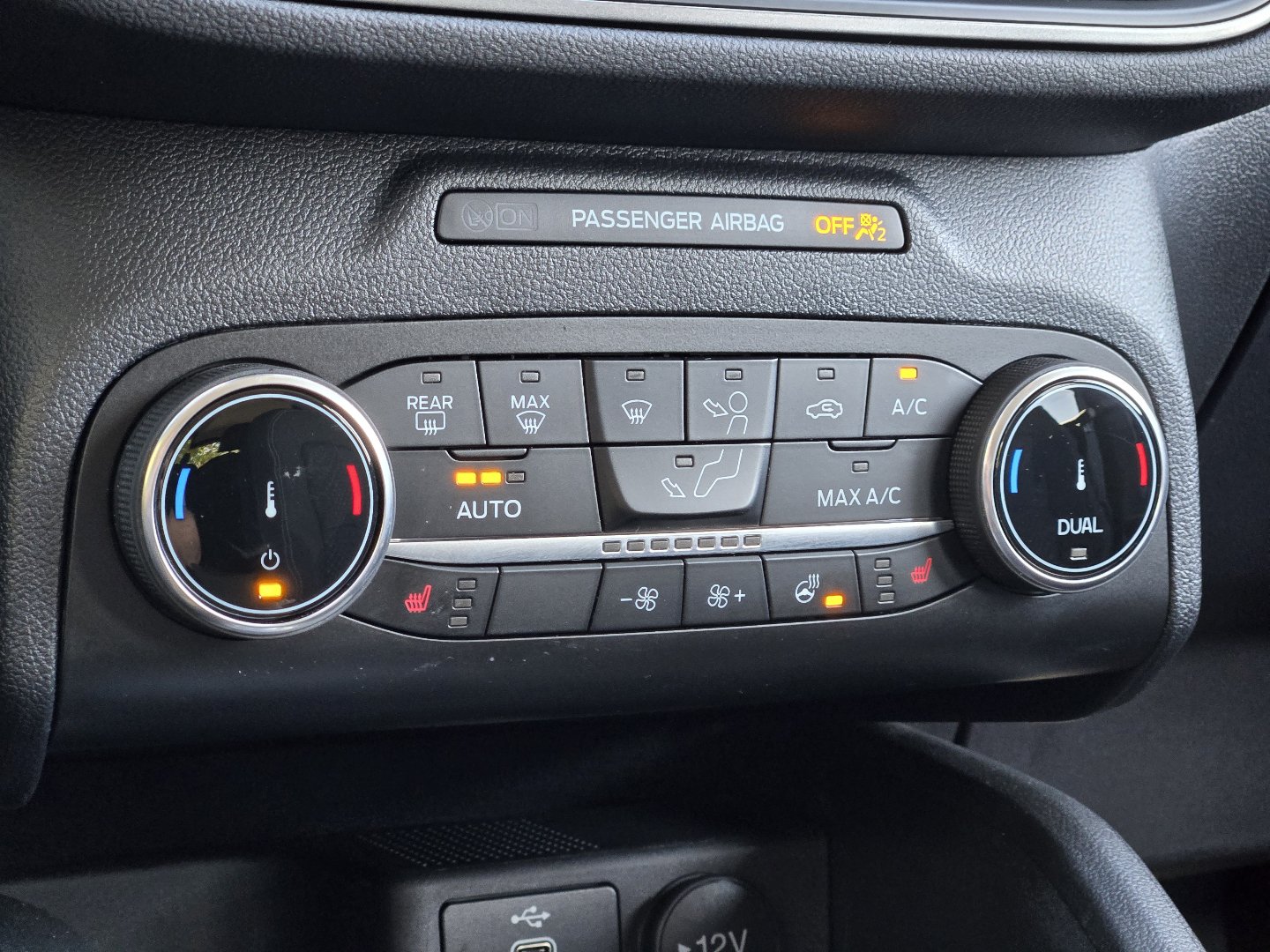 Used 2024 Ford Escape Active AWD/4WD image 24