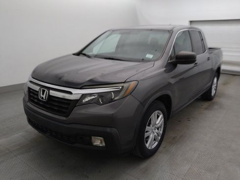 Used 2019 Honda Ridgeline RT image 2