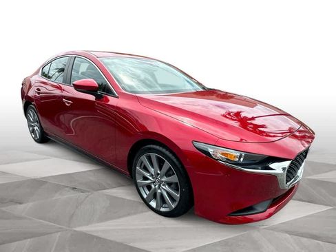 Used 2022 MAZDA MAZDA3 s FWD image 2