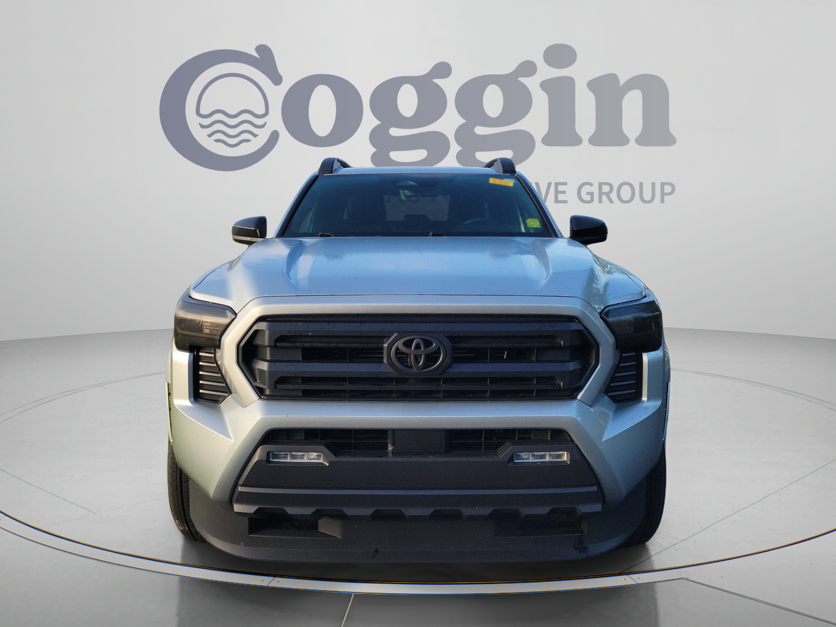 Used 2024 Toyota Tacoma SR5 AWD/4WD image 6