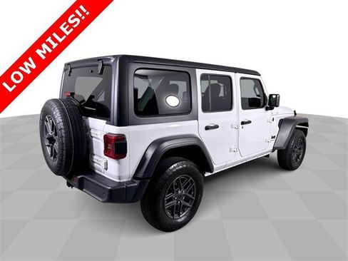 Used 2024 Jeep Wrangler Sport S image 8