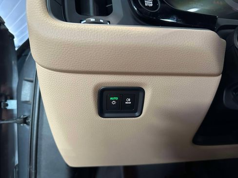 New 2026 Porsche Cayenne image 28