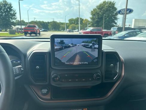 Used 2024 Ford Bronco Sport Outer Banks w/ Tech Package AWD/4WD image 18
