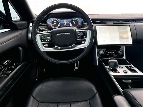 Used 2023 Land Rover Range Rover SV AWD/4WD image 6