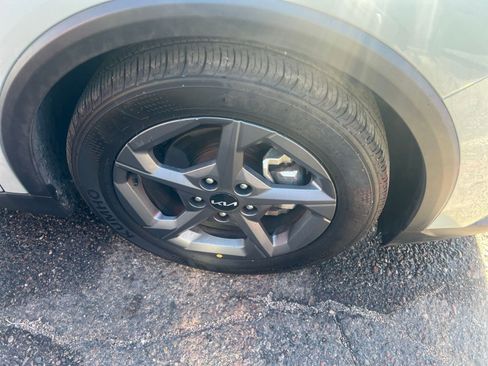 Used 2025 Kia K4 FWD image 30
