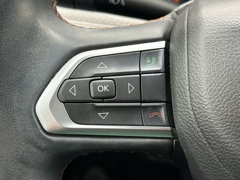 Used 2022 Jeep Compass Limited AWD/4WD image 18