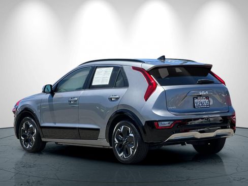 Used 2023 Kia Niro Wave FWD image 6